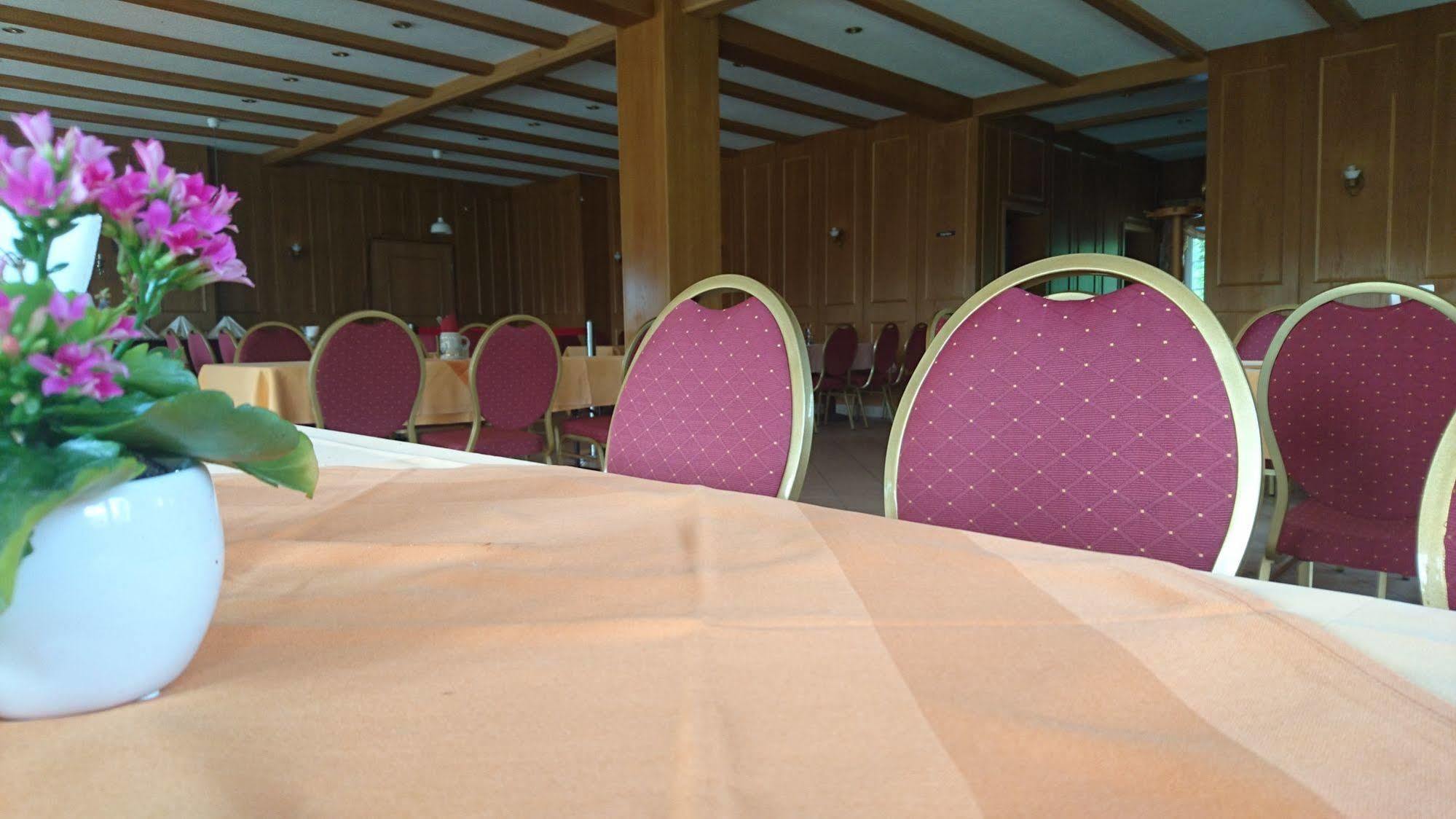 Hotel-Pension Am Muehlberg Lübbenau Extérieur photo