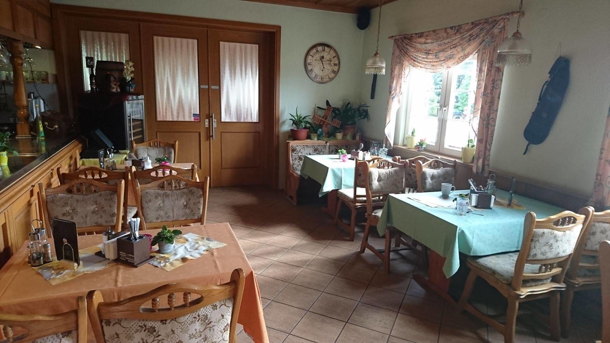 Hotel-Pension Am Muehlberg Lübbenau Extérieur photo