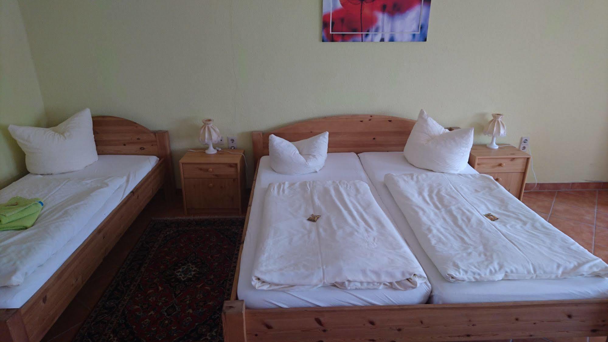 Hotel-Pension Am Muehlberg Lübbenau Extérieur photo